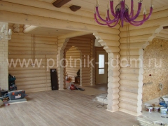 Внутренняя отделка деревянного дома из бревна